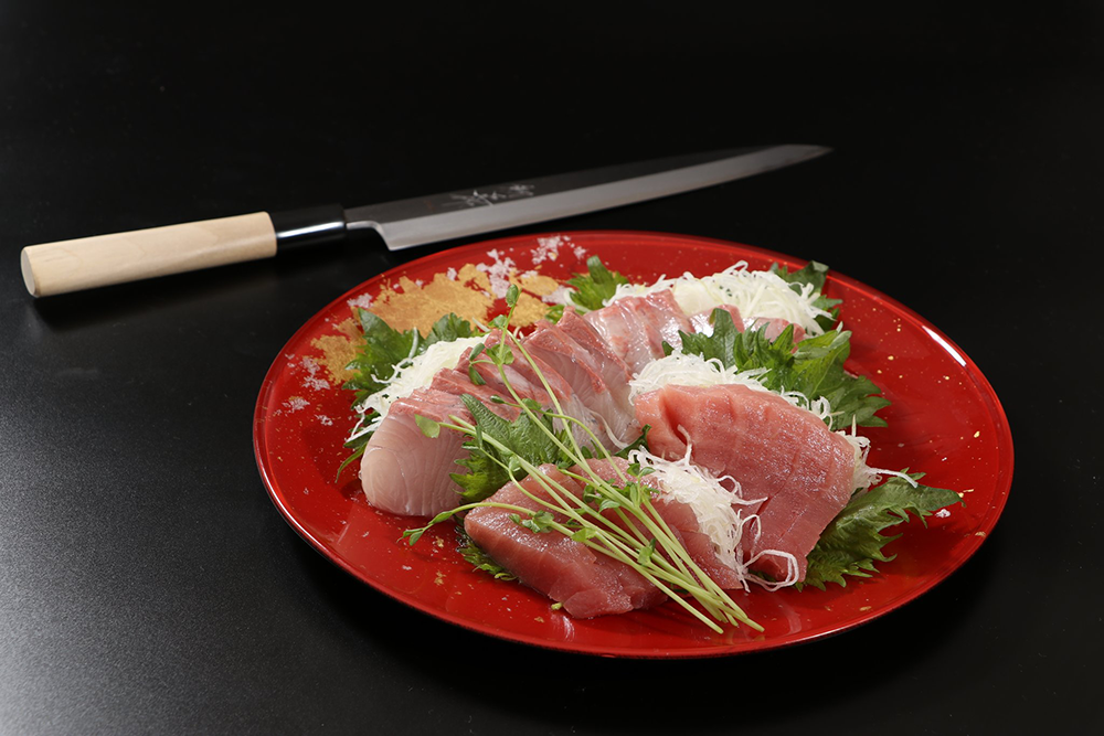 Sashimi, Tuna and Kanpachi (greater amberjack)